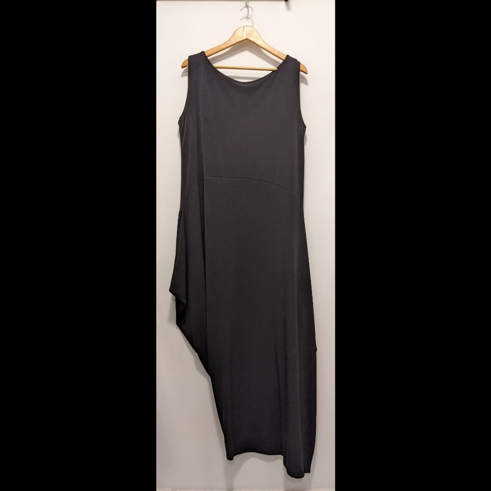 Black Gothic Maxi Dress — Code Vitesse